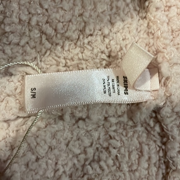 SKIMS S/M matching set - Picture 4 of 5